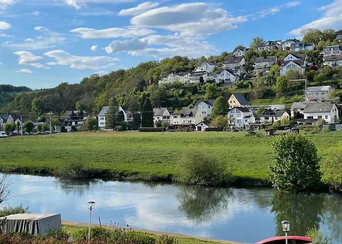 Ferienwohnung Riverside Resort Idyllisch Direkt An Der Lahn